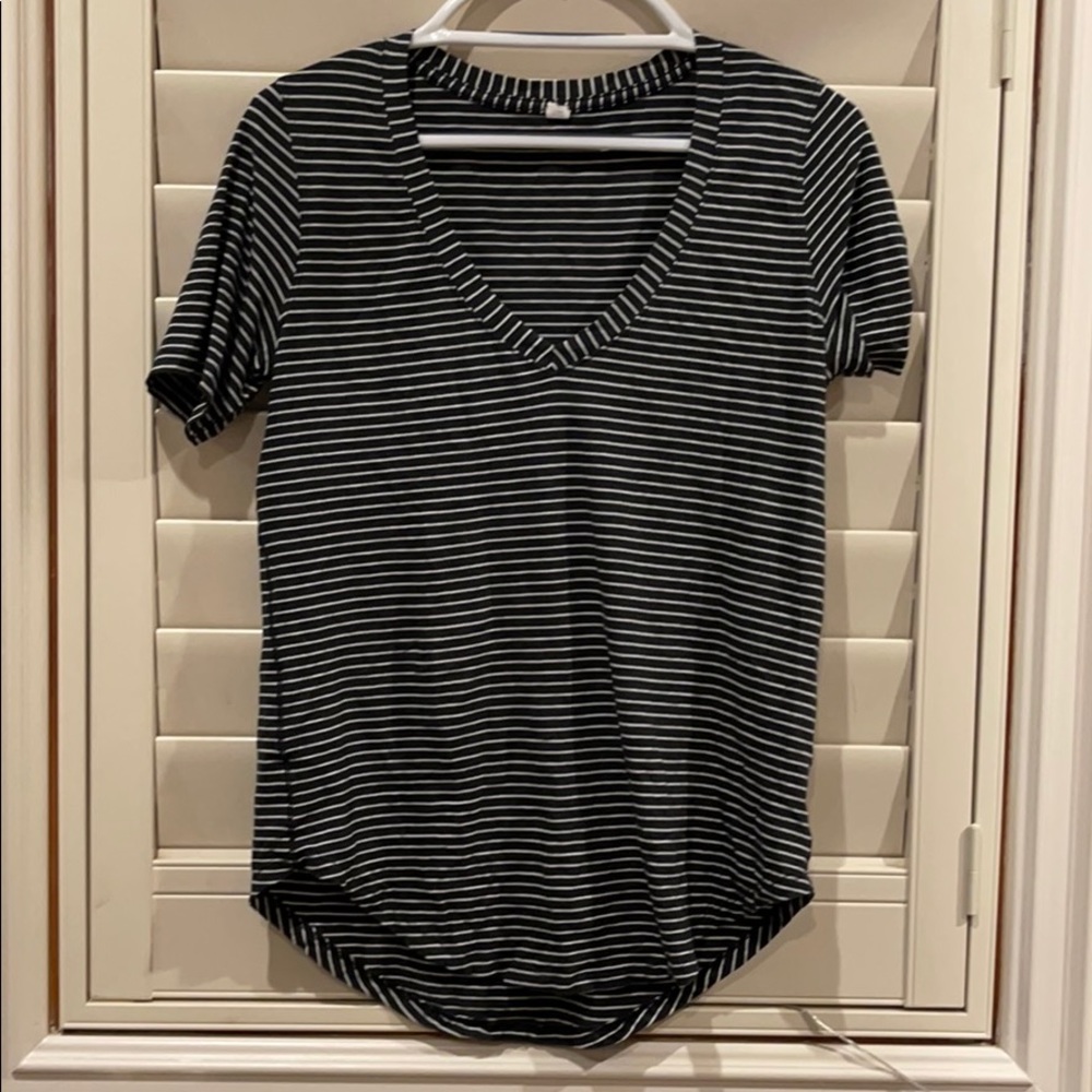Lululemon t shirt